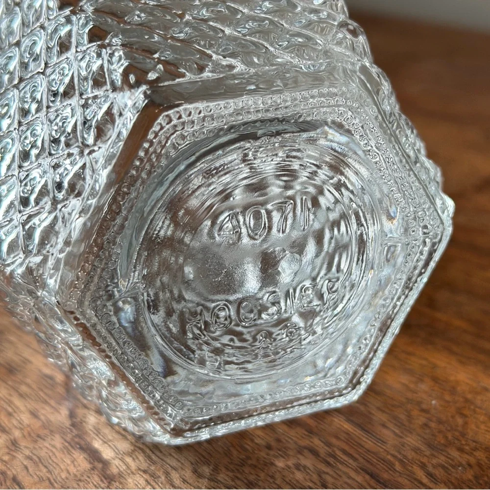 Vintage elegant clear